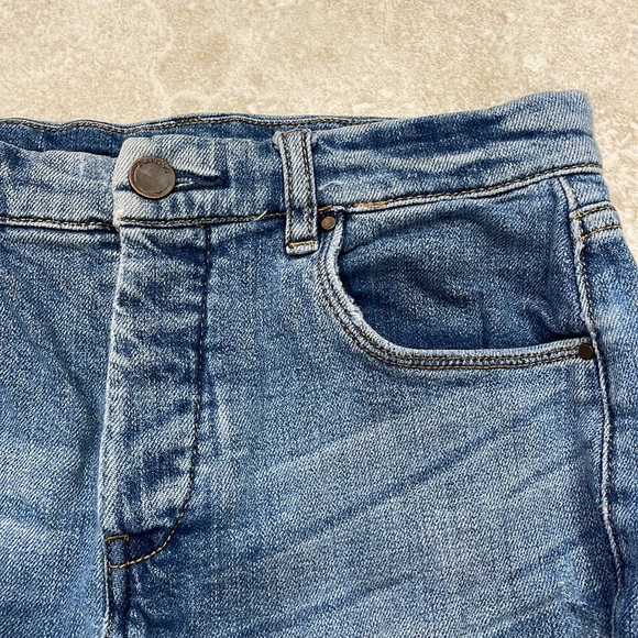 Blank NYC Destroyed Curvy Denim Shorts 26 - Picture 4 of 9